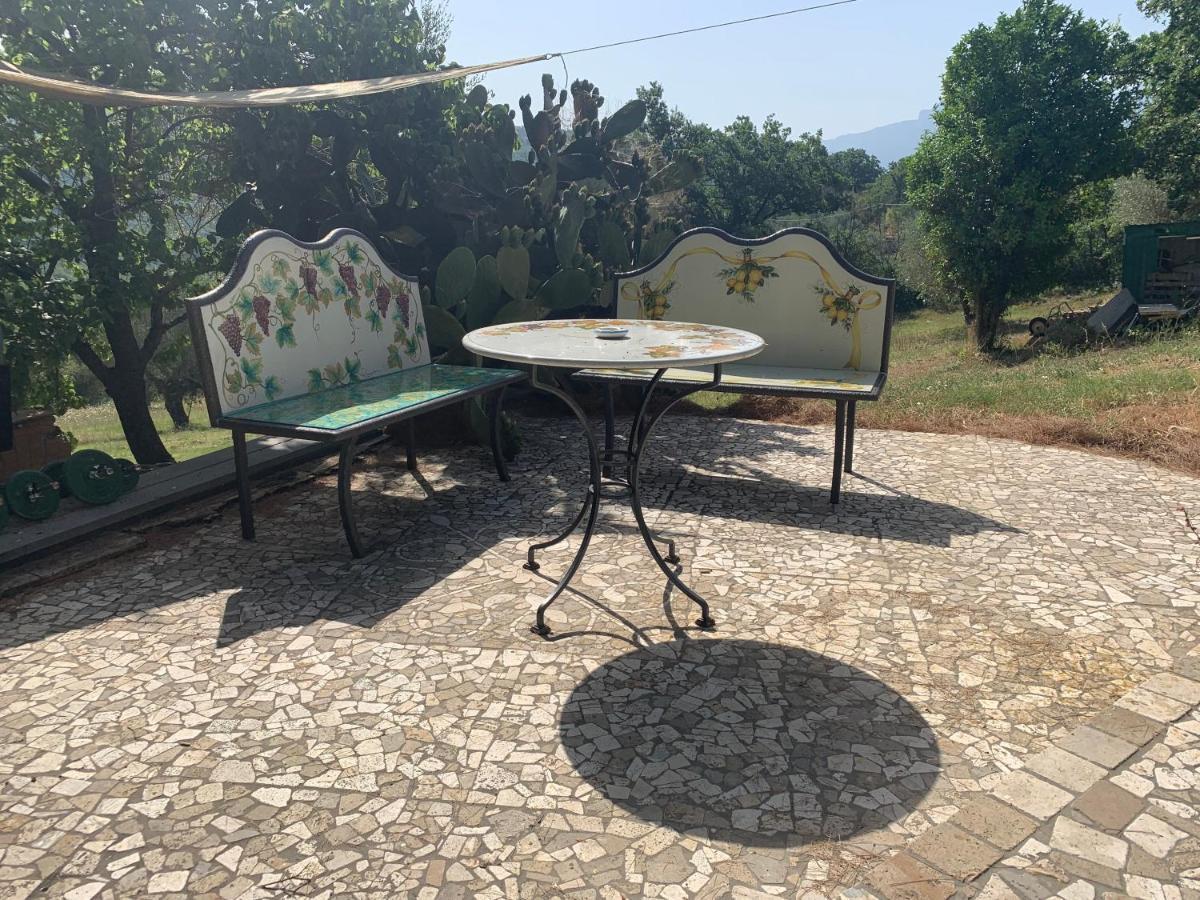 Agriturismo B&B Il Rifugio Di Nino คอนตูร์ซี ภายนอก รูปภาพ