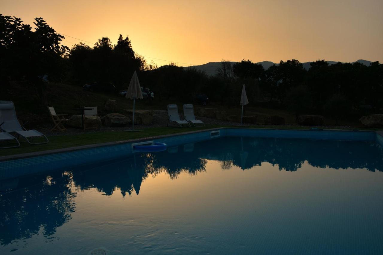 Agriturismo B&B Il Rifugio Di Nino คอนตูร์ซี ภายนอก รูปภาพ